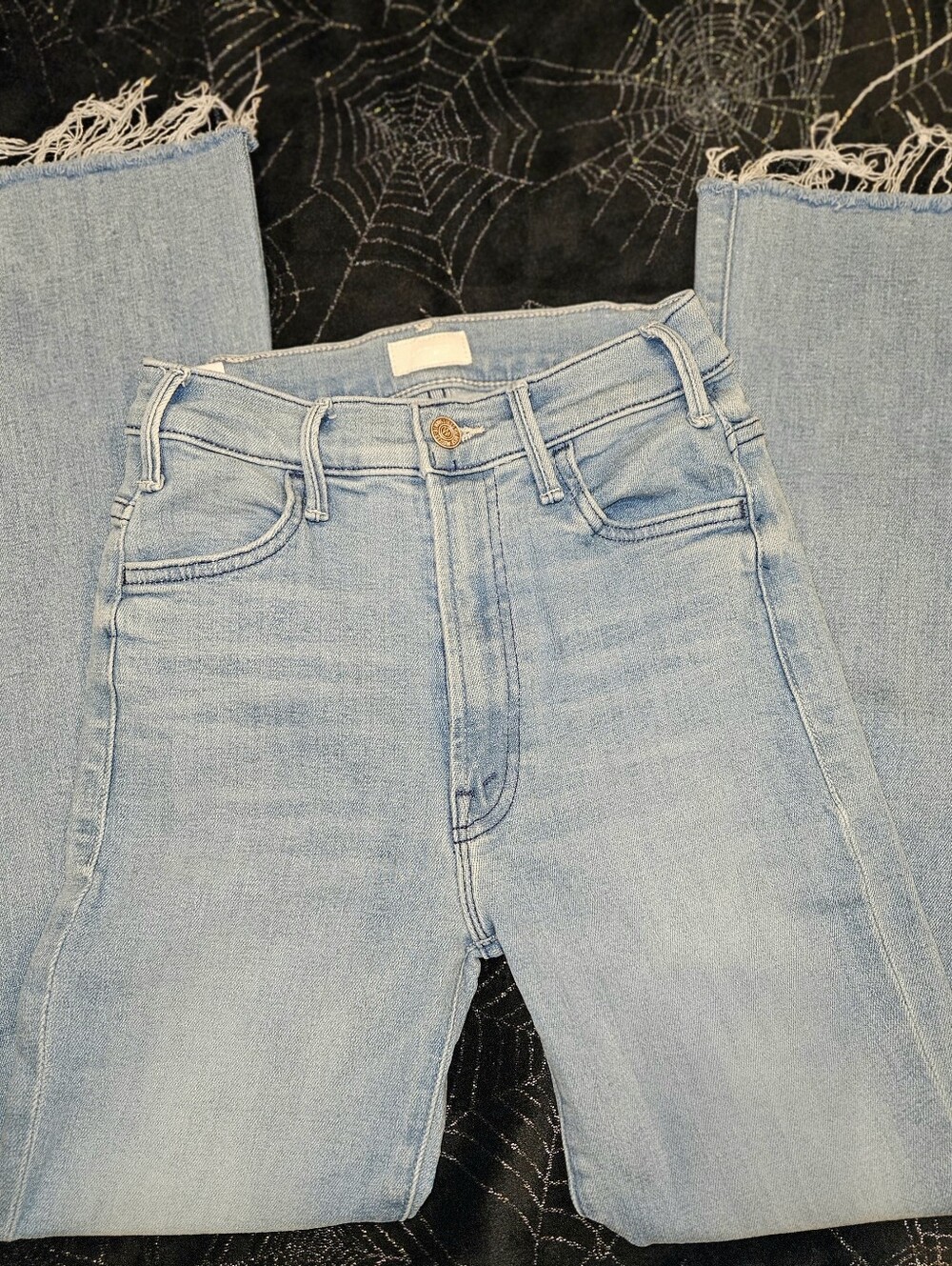 MOTHER The Hustler Ankle Fray Jeans in Cutting Class - Size 23